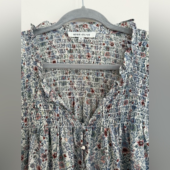 Rose & Olive Multicolor Floral Patterned Smocked Blouse Size 1X Blue - Picture 2 of 5